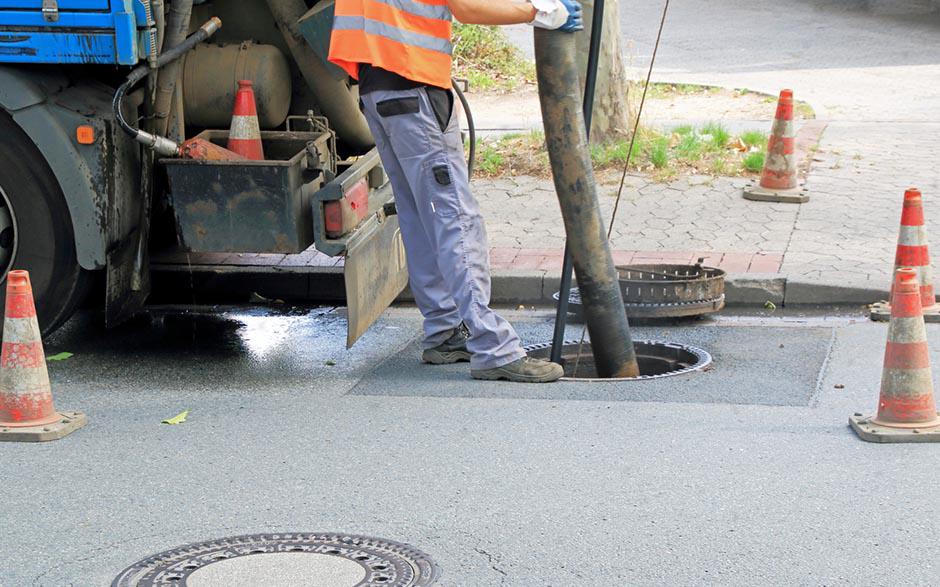 tuyau débouche canalisation Louvres